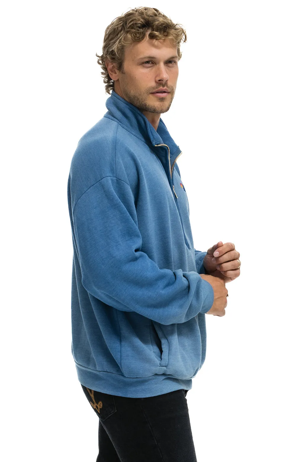 ESSENTIAL HALF ZIP RELAXED SWEATSHIRT - FADED WATER