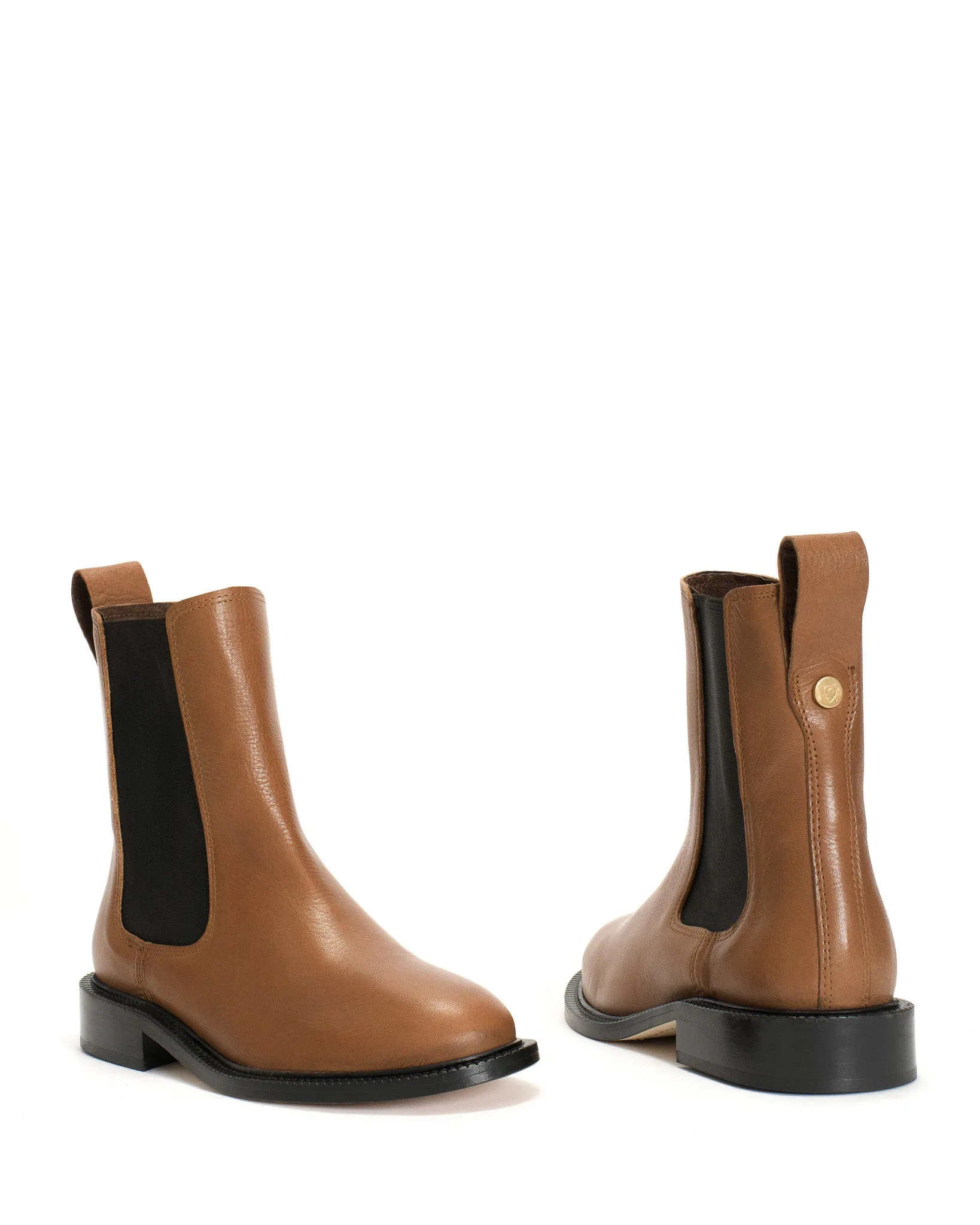 Laria Glossy grained vegetable tanned calf Cinnamon